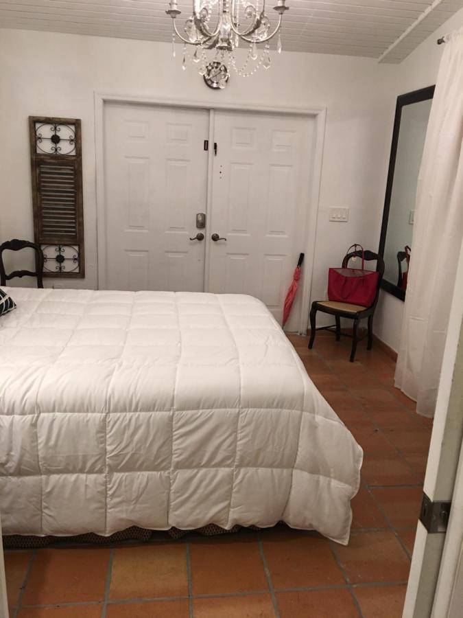 Private Loft In The Heart Of Little Havana Miami Exterior photo